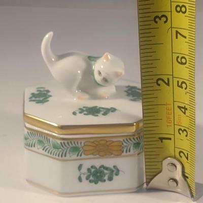 Herend Ceramic Lidded Hexagonal Trinket Box with Kitten Finial