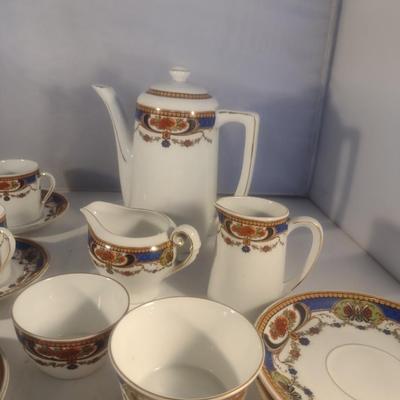 Vintage European Victoria China 20-piece Tea Set