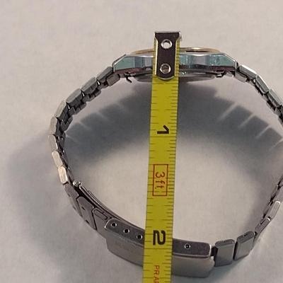 Pair of Women's Fashion Wrist Watches Citizens and Victorinox Swiss Army (#10)