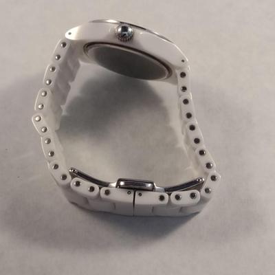 Pair of Women's Fashion Wrist Watches Citizens and Victorinox Swiss Army (#10)