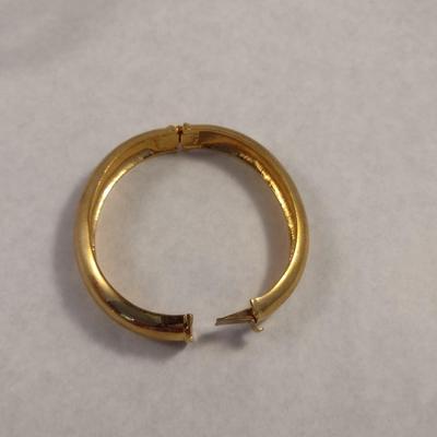 Pair of Gold Tone Fashion Wrist Bangles (#12)