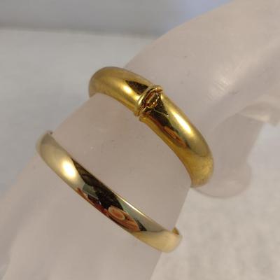 Pair of Gold Tone Fashion Wrist Bangles (#12)