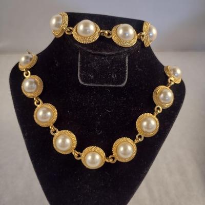 Vintage Napier Gold Tone and Faux Pearl Matching Bracelet and Necklace Set (#13)
