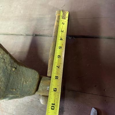 Antique Bench Vise
