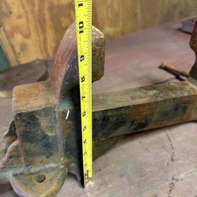Antique Bench Vise