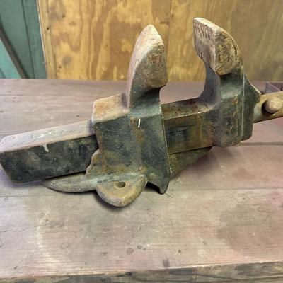 Antique Bench Vise