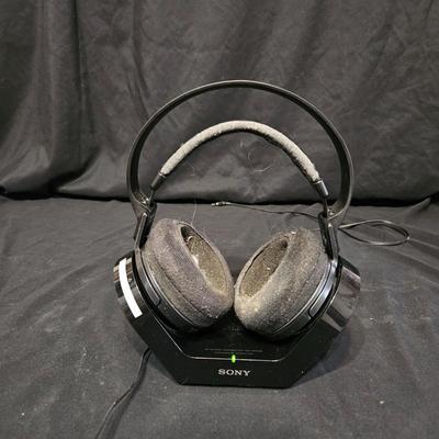 Two Pairs of Wireless Sony Headphones (LR-DW)