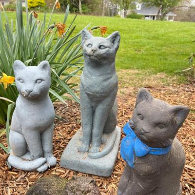 Cluster of Cat Statues (FY-RG)