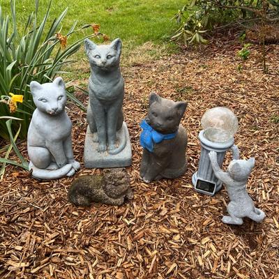Cluster of Cat Statues (FY-RG)