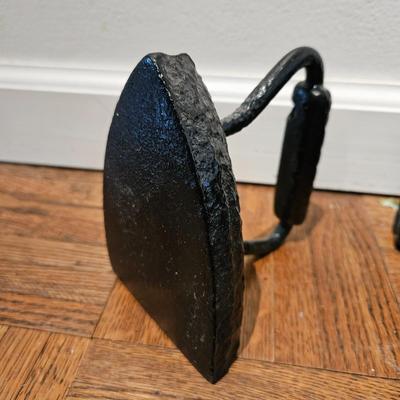 Five Cast Iron Sadirons (LR-DW)