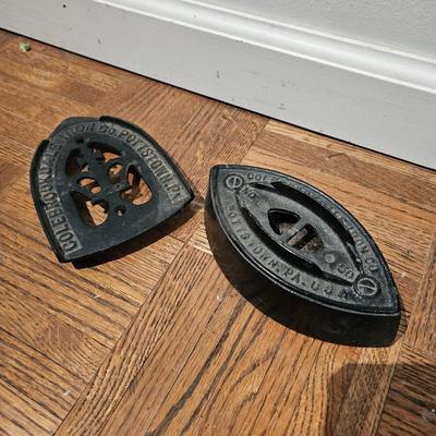 Cole Brookdale Iron Co Trivet and Iron, Soapstone Footwarmer and More (LR-DW)