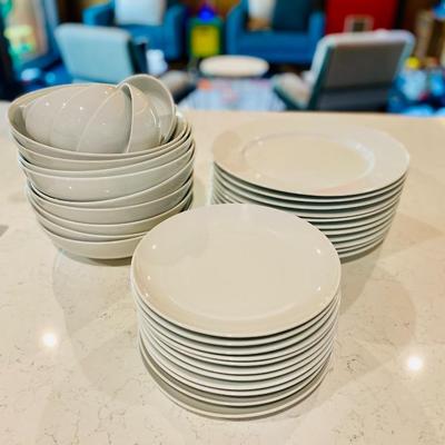 Pier 1 Dishes