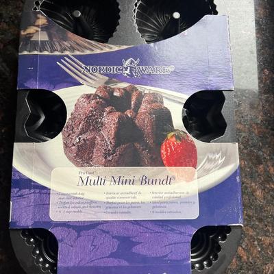 Bundt Cake Pans & More (K-MK)