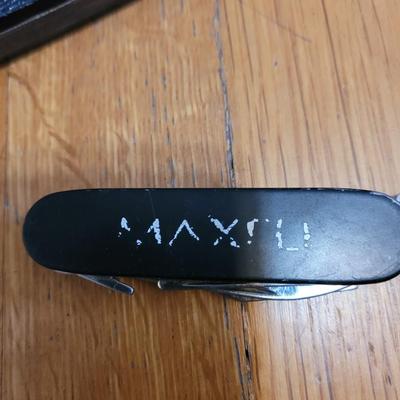 Lot of 6 pocket knives