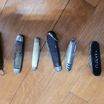 Lot of 6 pocket knives
