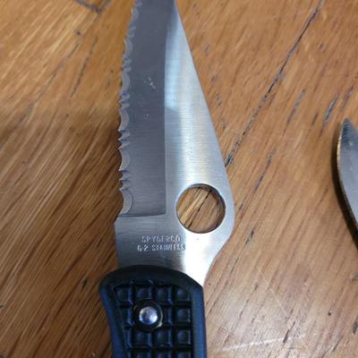 Lot of 5 folding knives