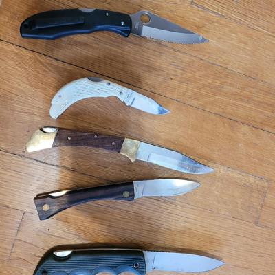 Lot of 5 folding knives