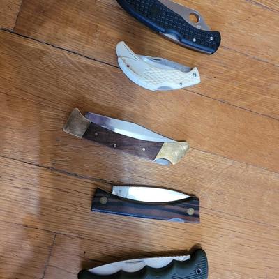 Lot of 5 folding knives