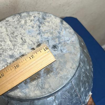 3 Primitive style bowls