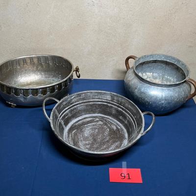 3 Primitive style bowls