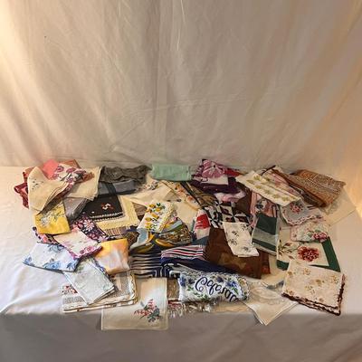 Assortment of Vintage Scarfs, Coin Purses, and More (D-DZ)