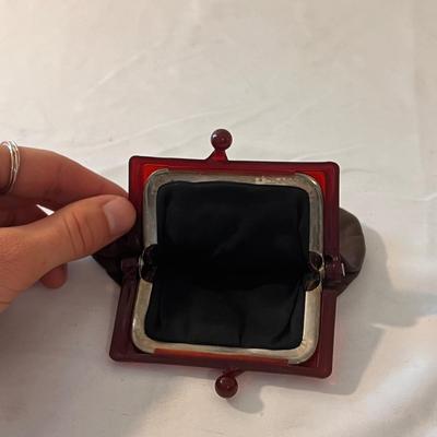 Assortment of Vintage Scarfs, Coin Purses, and More (D-DZ)