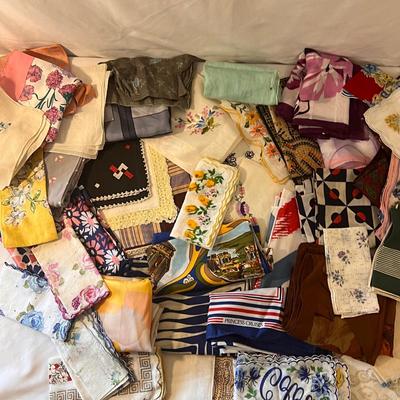 Assortment of Vintage Scarfs, Coin Purses, and More (D-DZ)