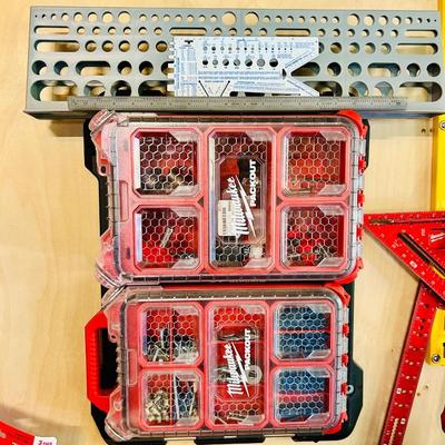 Milwaukee - Hanging Case Lot
