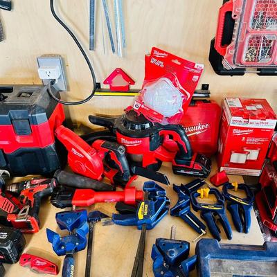 Milwaukee- table top lot