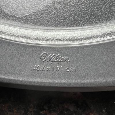 Pizza Baking Dishes and Equipment (K-MK)