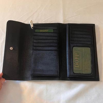 Bags by Baggallini and More (D-DZ)