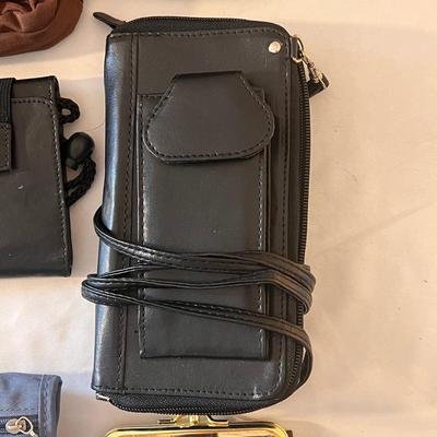 Bags by Baggallini and More (D-DZ)