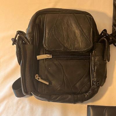 Bags by Baggallini and More (D-DZ)