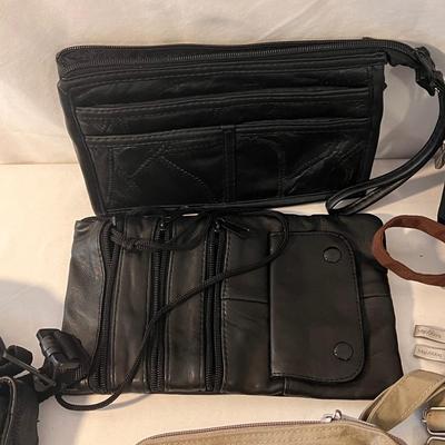 Bags by Baggallini and More (D-DZ)
