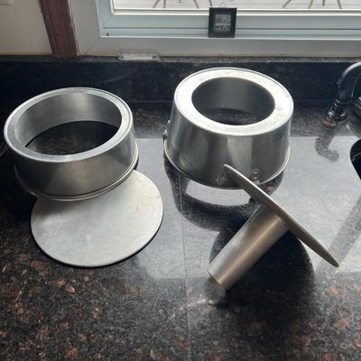 Muffin Tins, Loaf Pans and More (K-MK)