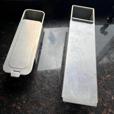 Stainless Steel Mixing Bowls, Pans and More (K-MK)