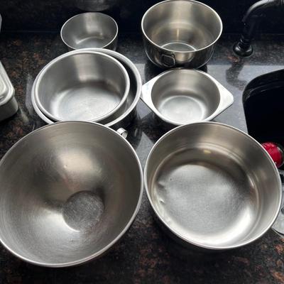 Stainless Steel Mixing Bowls, Pans and More (K-MK)