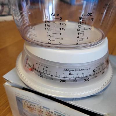 Vintage weight watches scale, looks unused
