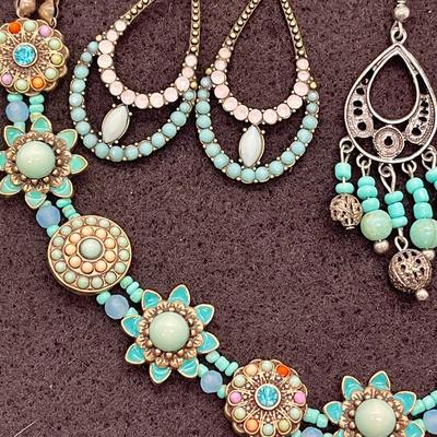 Costume Jewelry Lot - Necklace and 2 pairs of Earrings pierced
