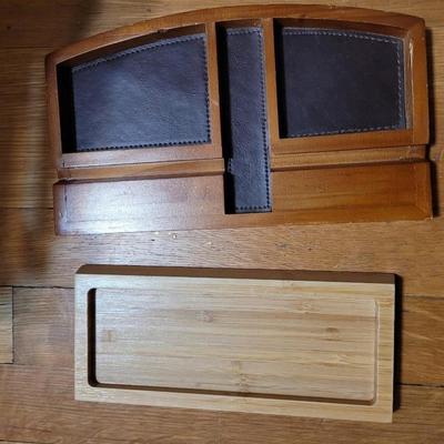 2 Keys and pocket stuff keeper