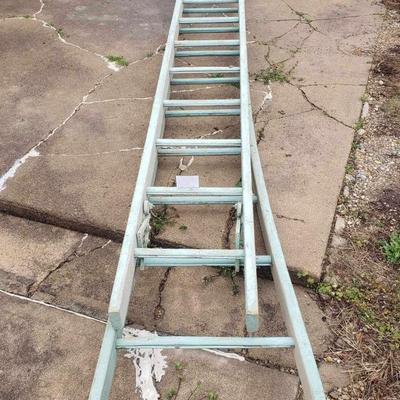 Vintage 32â€™ Extension Ladder