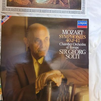Lot of 8 vinyl lps classical and world music
