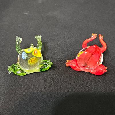 Assortment of Frog Figurines (LR-DW)