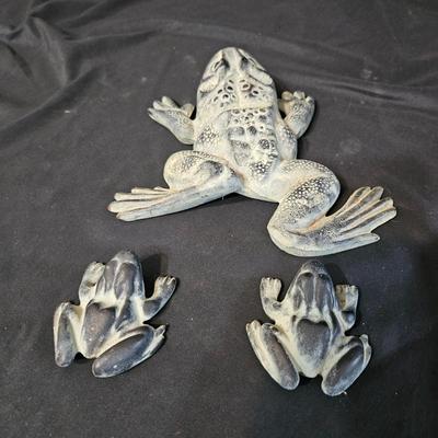 Assortment of Frog Figurines (LR-DW)