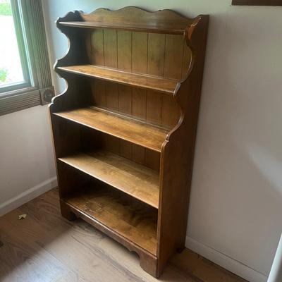Ethan Allen â€˜American Traditional Nutmegâ€™ Library Bookcase (LR-MG)