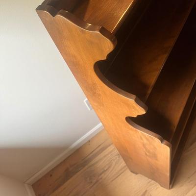 Ethan Allen â€˜American Traditional Nutmegâ€™ Library Bookcase (LR-MG)