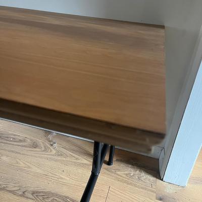 Sturdy Veneered Top Folding Table (LR-MG)