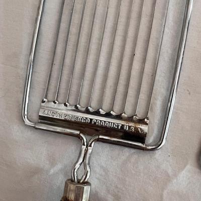 Kitchen Utensils and Tools (DR-DZ)
