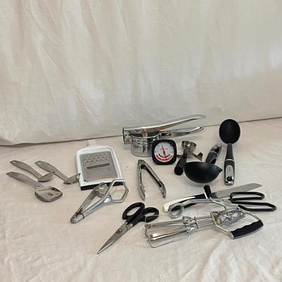 Kitchen Utensils and Tools (DR-DZ)