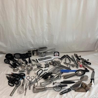 Kitchen Utensils and Tools (DR-DZ)